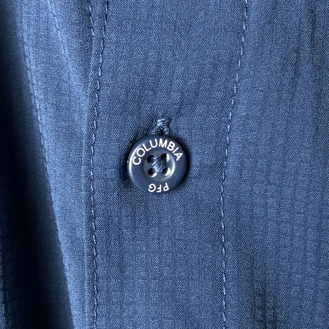 Columbia PFG OMNI-SHADE Omni-Shade Button-Down Short Sleeve Fishing Shirt, Men's XL polyester Navy blue Vintage Second Hand