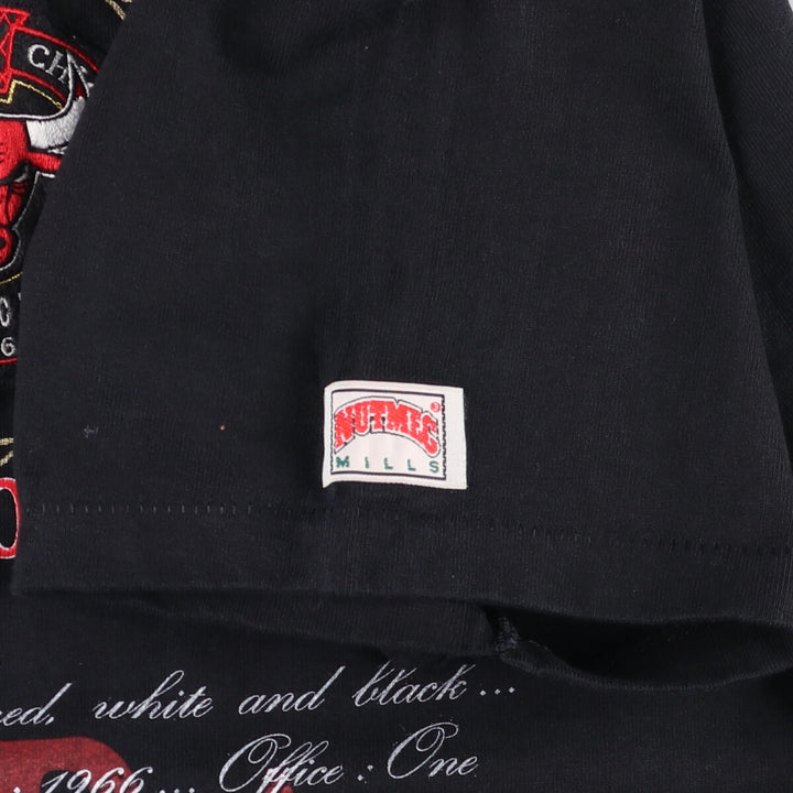 Vintage 90'S NBA Chicago Bulls logo print T-shirt, Made in USA, Men's XXL cotton black type Vintage Second Hand