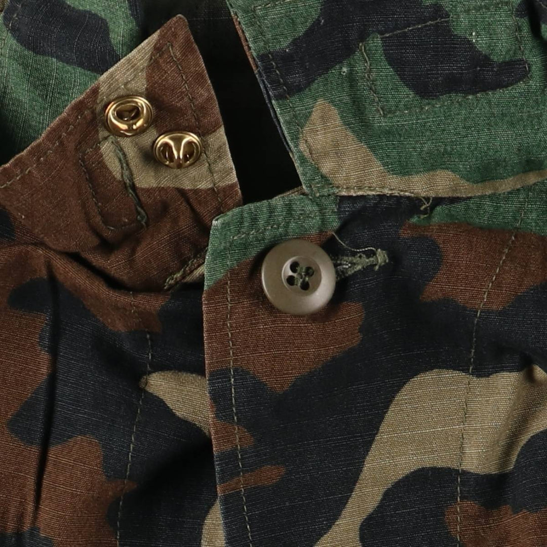 Authentic 1980'S US Military Woodland Camo Ripstop BDU Military Jacket with Badge, Made in USA, Small Regular cotton Khaki type Vintage Second Hand