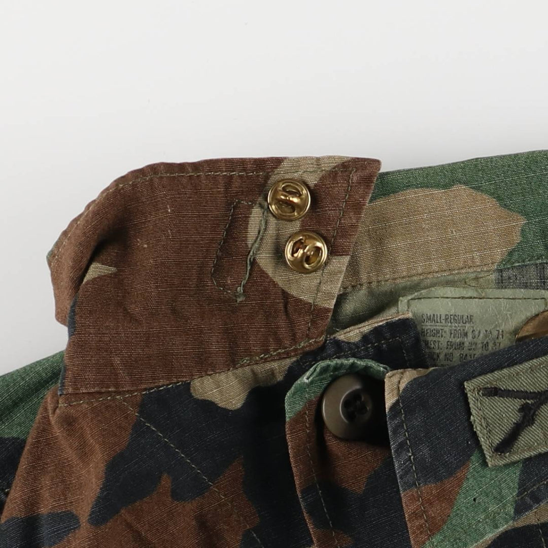 Authentic 1980'S US Military Woodland Camo Ripstop BDU Military Jacket with Badge, Made in USA, Small Regular cotton Khaki type Vintage Second Hand