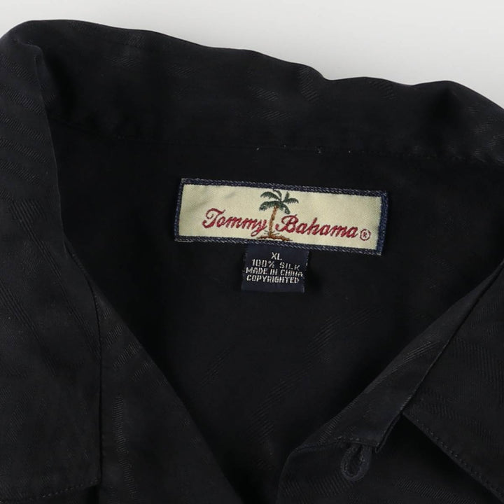 Tommy Bahama All-Over Leaf Pattern Short Sleeve Open Collar Silk Shirt, Men's Size XL silk black type Vintage Second Hand