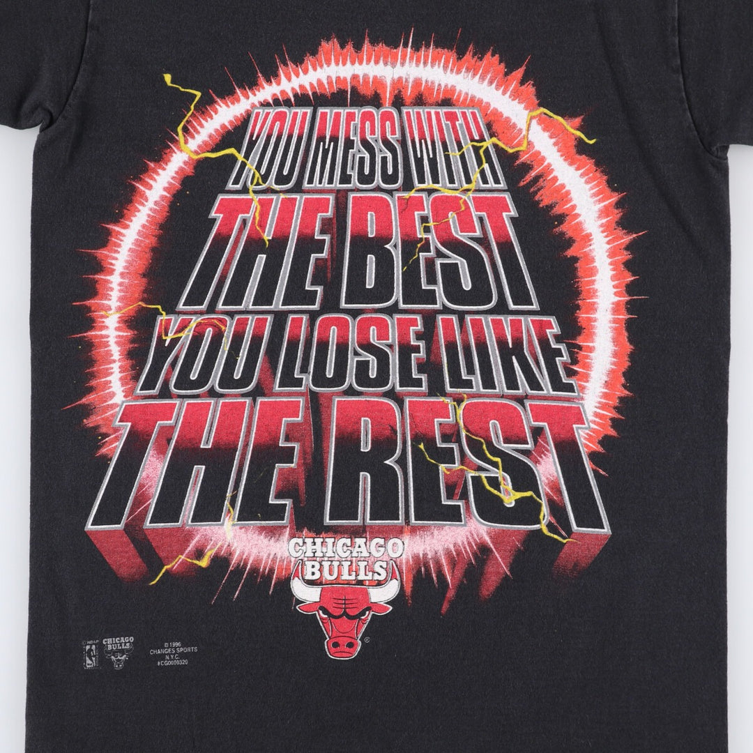 Vintage 90'S Anvil NBA Chicago Bulls Sports Print T-Shirt, Made in USA, Women's Size Large cotton black type Vintage Second Hand
