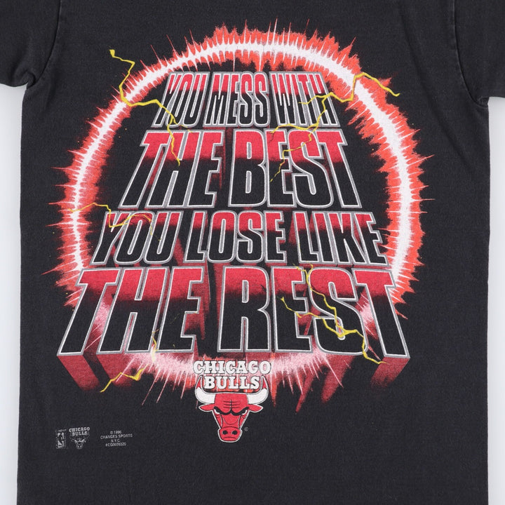 Vintage 90'S Anvil NBA Chicago Bulls Sports Print T-Shirt, Made in USA, Women's Size Large cotton black type Vintage Second Hand