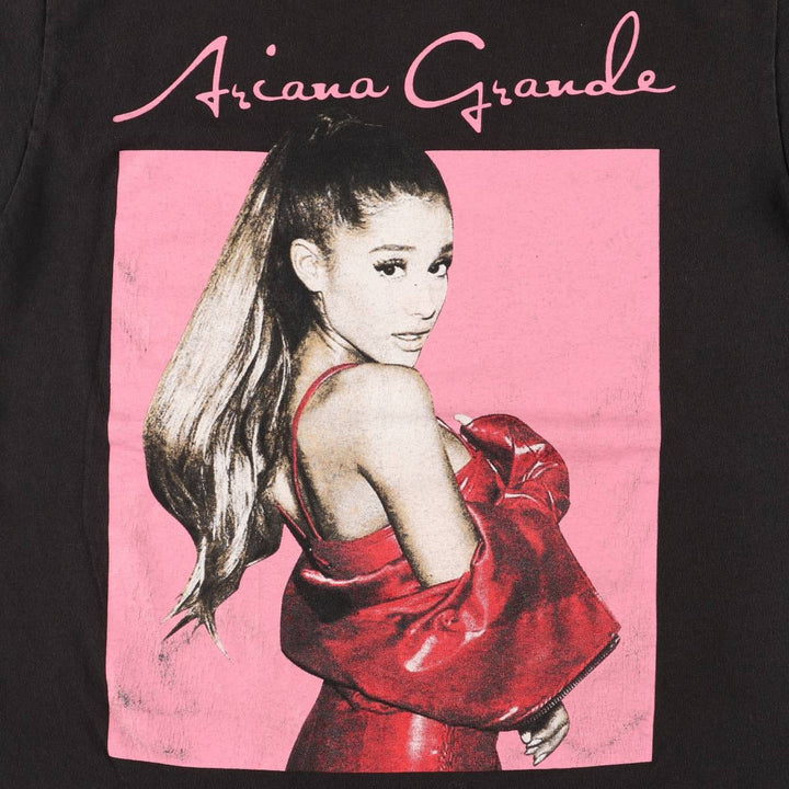 Delta Ariana Grande Band T-Shirt, Men's Size Small cotton black type Vintage Second Hand