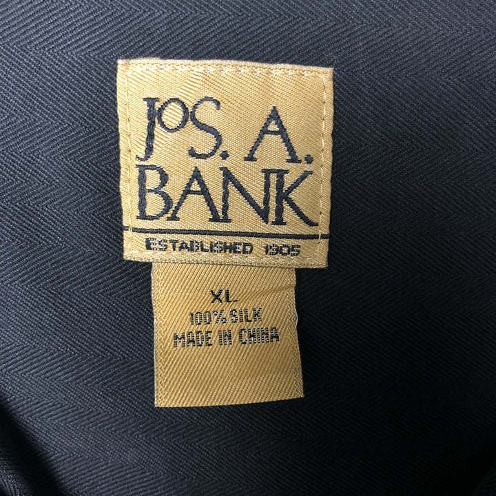 JOS.A.BANK Herringbone Short Sleeve Open Collar Silk Shirt, Men's XL silk black type Vintage Second Hand