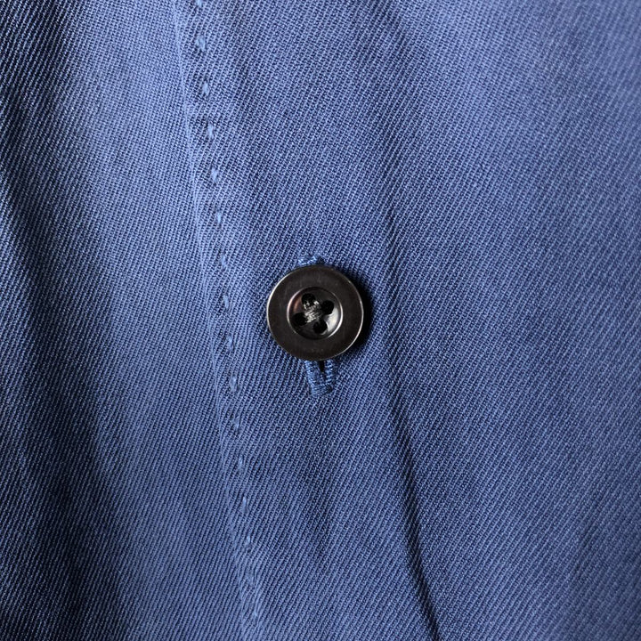 Tommy Bahama short sleeve open collar silk shirt, box shirt, men's XL size silk Navy blue Vintage Second Hand