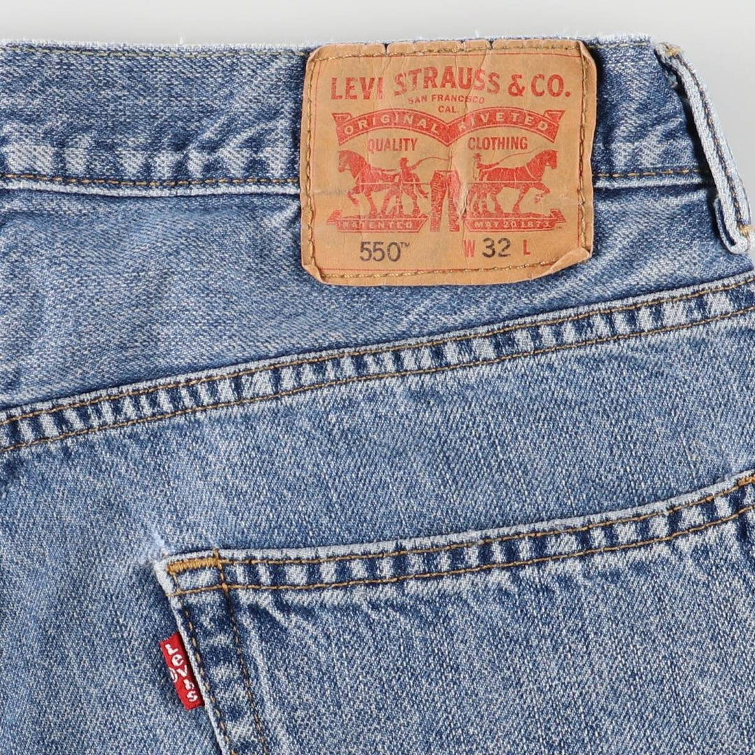 Levi's 550 denim shorts, short pants for men, size W33 cotton blue type Vintage Second Hand