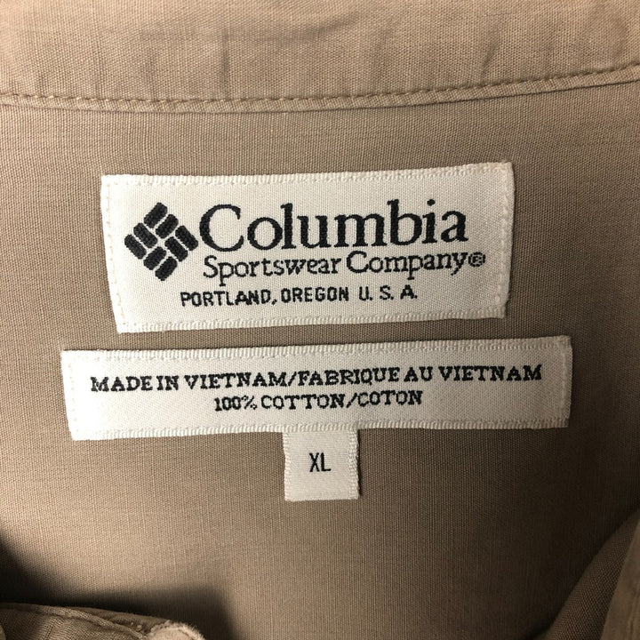 Columbia Short Sleeve Button-Down Shirt, Men's Size XL cotton Khaki type Vintage Second Hand