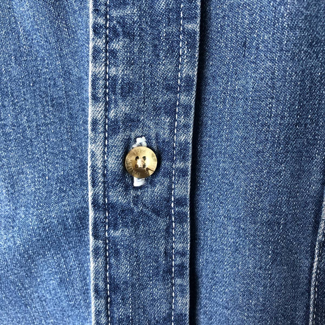 Eddie Bauer long-sleeved button-down denim shirt, men's size XL cotton blue type Vintage Second Hand