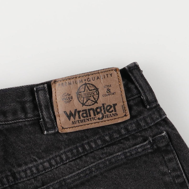 Wrangler Men's Vintage Black Denim Shorts, Size W32 cotton black type Vintage Second Hand