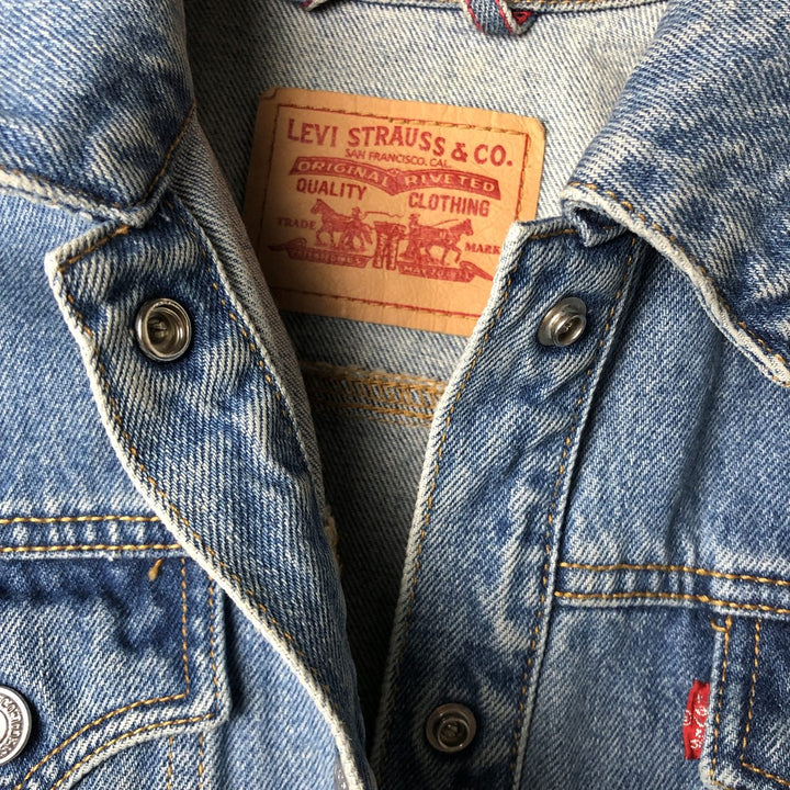Levi's denim jacket, denim jacket, women's size L cotton blue type Vintage Second Hand