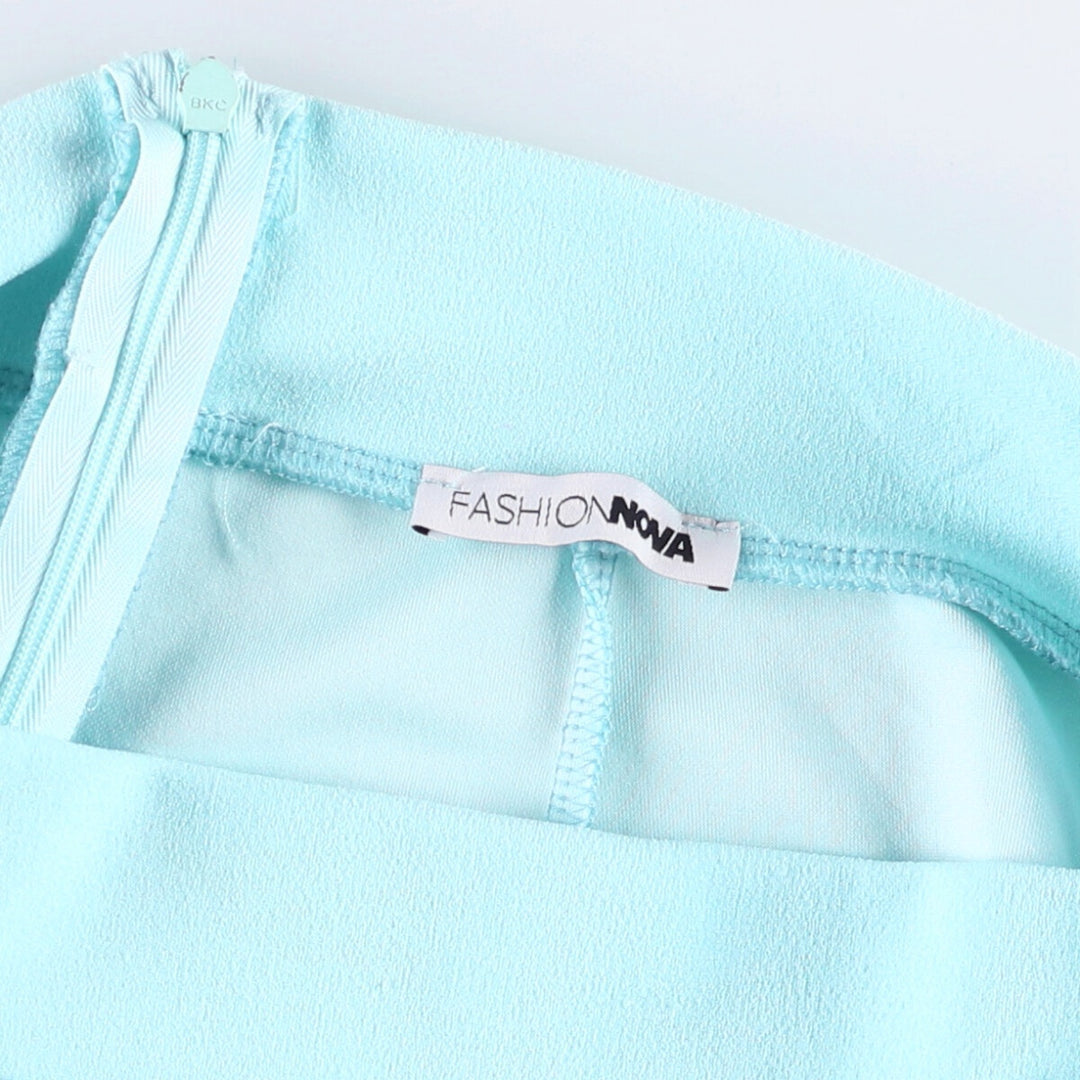 FASHION NOVA Women's Flared Slacks, Made in USA, Size M polyester Blue type light blue Vintage Second Hand