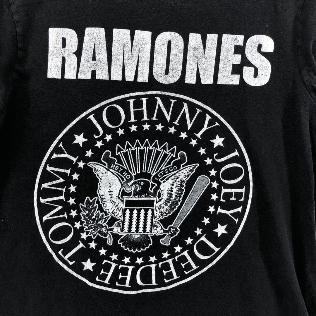 RAMONES Band T-Shirt, Men's Size Small, Punk unclear black type Vintage Second Hand
