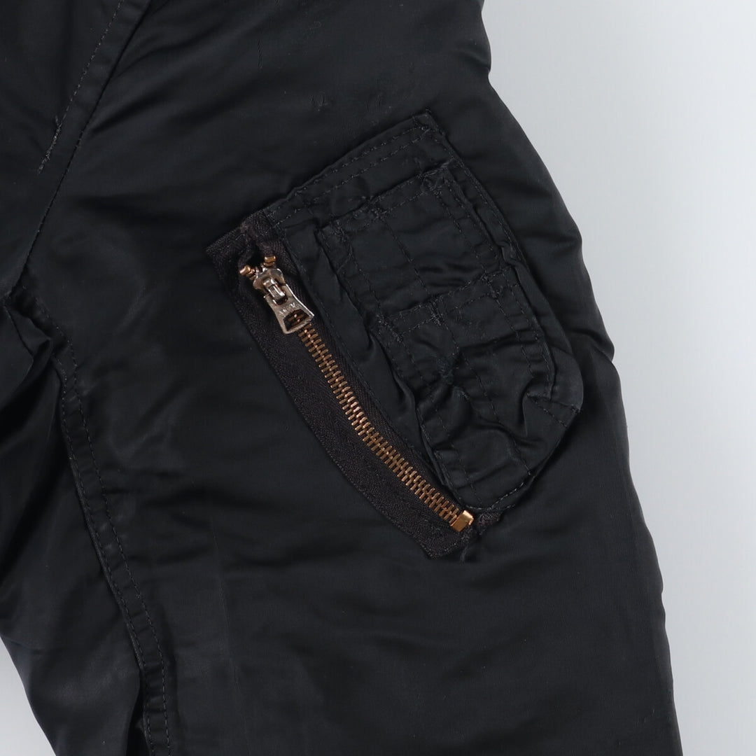 Alpha MA-1 style padded military flight jacket, made in the USA, size L (men's size L). Nylon black type Vintage Second Hand