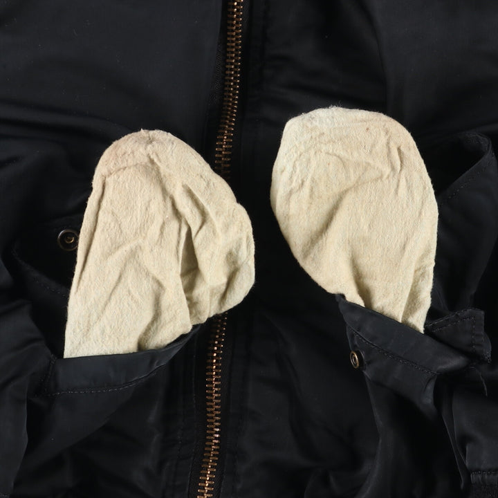 Alpha MA-1 style padded military flight jacket, made in the USA, size L (men's size L). Nylon black type Vintage Second Hand