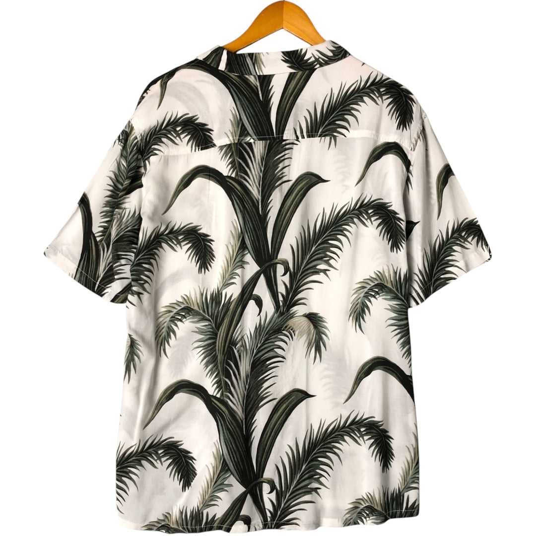 STUSSY All-Over Leaf Pattern Open Collar Rayon Hawaiian Aloha Shirt, Men's Size Small Rayon white type Vintage Second Hand
