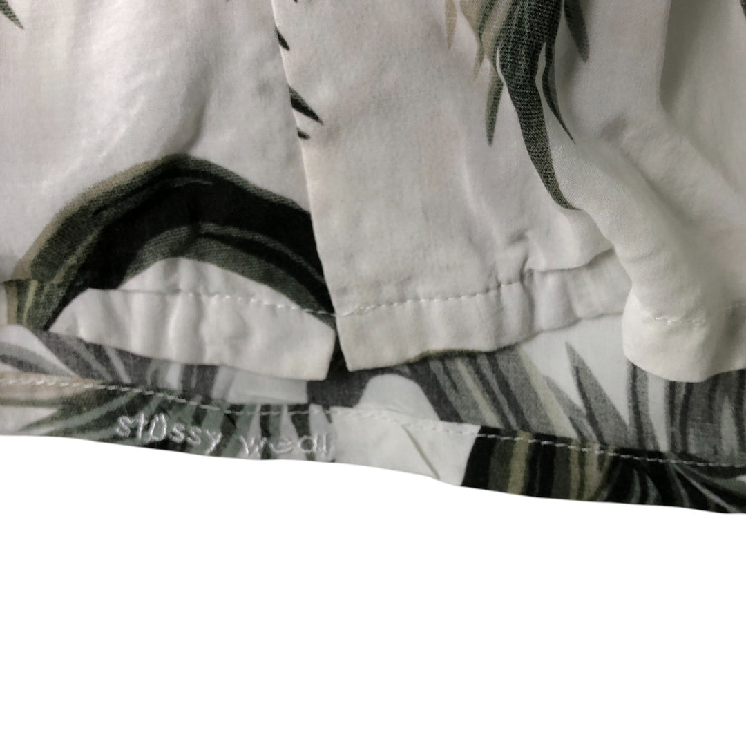 STUSSY All-Over Leaf Pattern Open Collar Rayon Hawaiian Aloha Shirt, Men's Size Small Rayon white type Vintage Second Hand