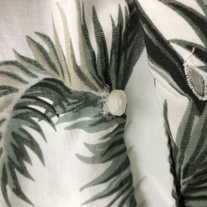 STUSSY All-Over Leaf Pattern Open Collar Rayon Hawaiian Aloha Shirt, Men's Size Small Rayon white type Vintage Second Hand