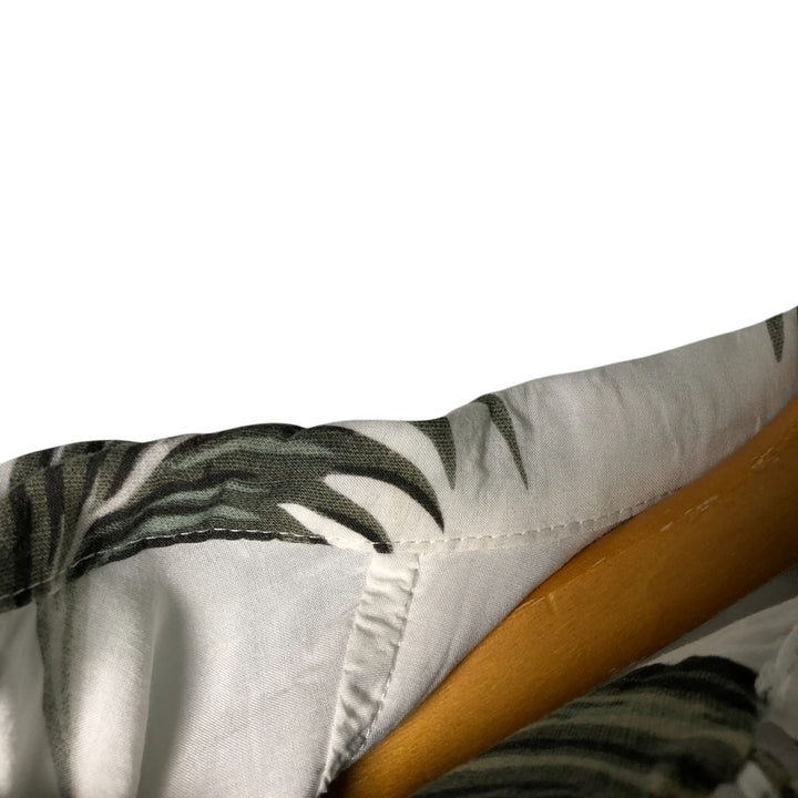 STUSSY All-Over Leaf Pattern Open Collar Rayon Hawaiian Aloha Shirt, Men's Size Small Rayon white type Vintage Second Hand