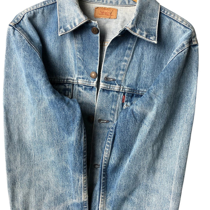 ~90'S Levi's denim jacket, denim jacket, men's size M, vintage unclear blue type Vintage Second Hand