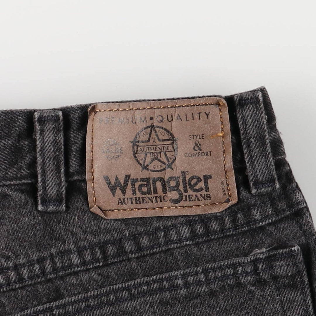 Wrangler Men's Vintage Black Denim Shorts, Size W32 cotton black type Vintage Second Hand