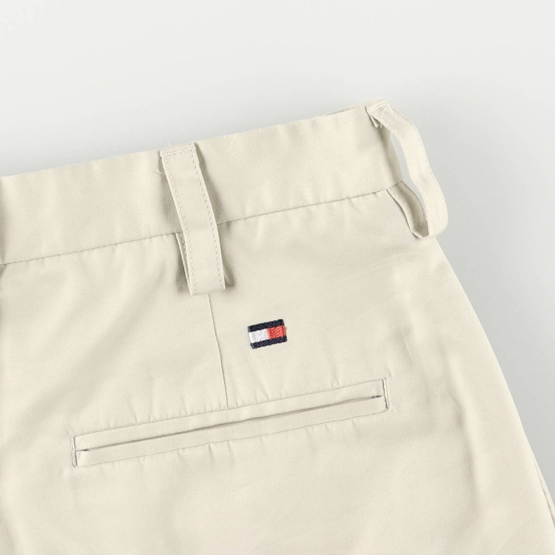 Tommy Hilfiger Golf Two-Pleated Shorts, Women's Size L (W30) polyester ivory Vintage Second Hand