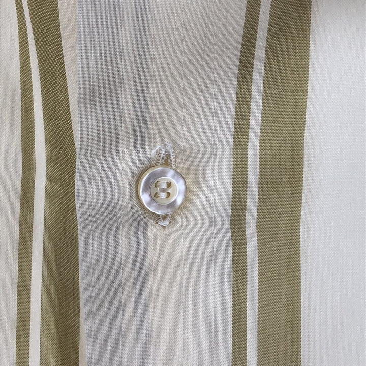 Van Heusen Hampshire House Stripe Pattern Short Sleeve Polyester Shirt, Men's Size Medium polyester Beige type Vintage Second Hand