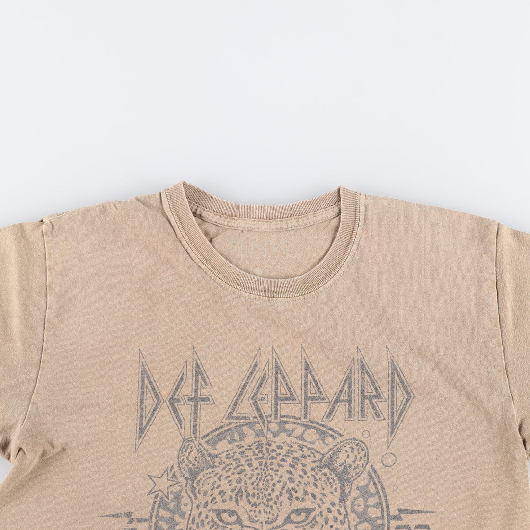 THE VINYL ICON DEF LEPPARD Band T-Shirt, Men's Size Small cotton Khaki type Vintage Second Hand