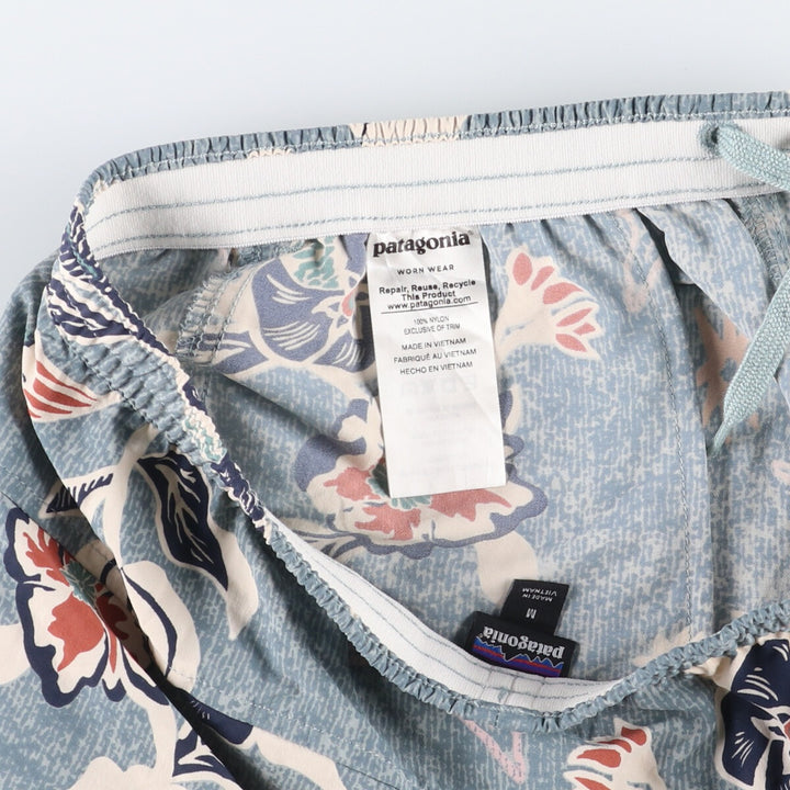 Patagonia WORN WEAR 57058FA18 All-Over Botanical Pattern Nylon Shorts, Women's Size Medium Nylon Blue type light blue Vintage Second Hand