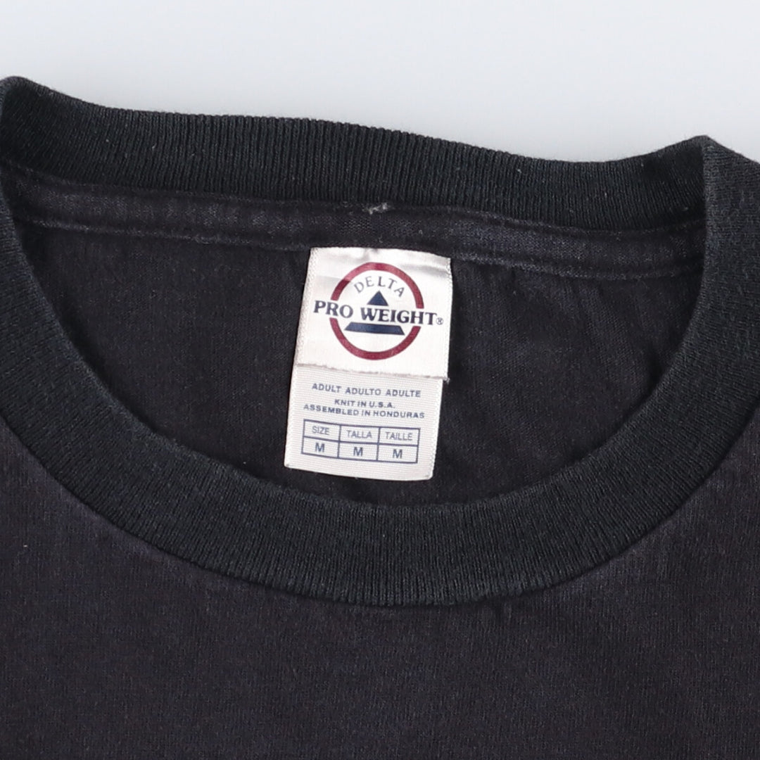 Delta Family Guy Character Print T-Shirt, Men's Size Medium cotton black type Vintage Second Hand