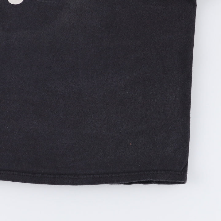 Delta Family Guy Character Print T-Shirt, Men's Size Medium cotton black type Vintage Second Hand