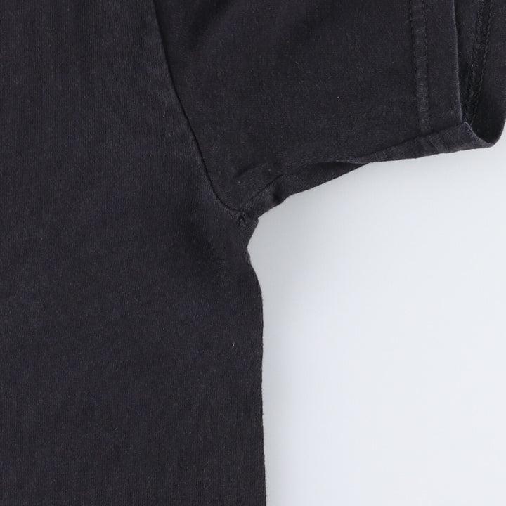 Delta Family Guy Character Print T-Shirt, Men's Size Medium cotton black type Vintage Second Hand