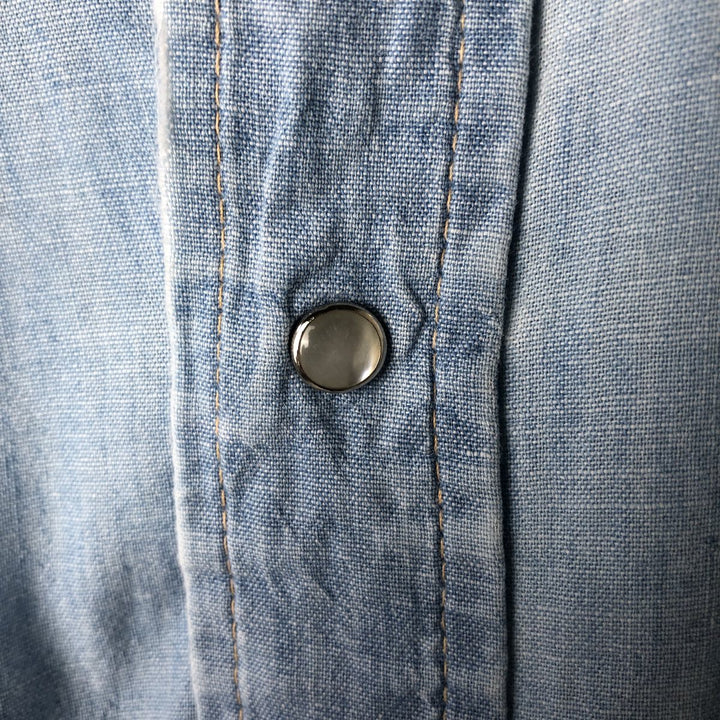 Vintage 1970'S Lee chambray long-sleeve western shirt, made in Canada, size L, men's unclear Blue type light blue Vintage Second Hand