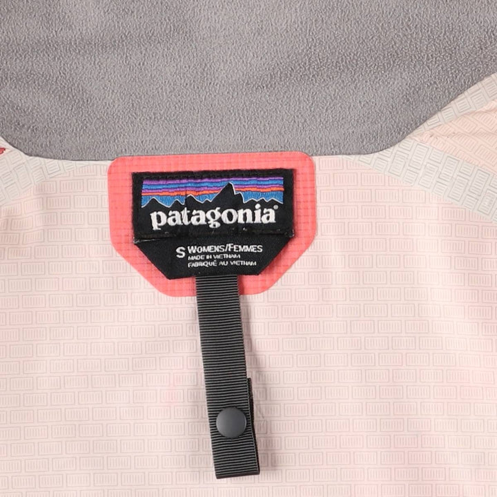 Patagonia Torrent Shell Jacket 83806SP14 Mountain Parka Shell Jacket Women's Size Small Nylon coral Vintage Second Hand