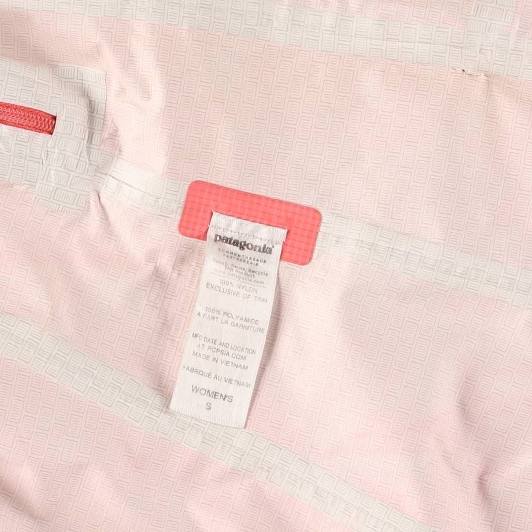 Patagonia Torrent Shell Jacket 83806SP14 Mountain Parka Shell Jacket Women's Size Small Nylon coral Vintage Second Hand