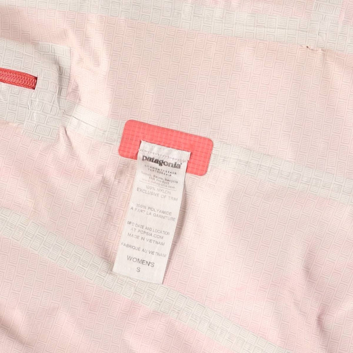 Patagonia Torrent Shell Jacket 83806SP14 Mountain Parka Shell Jacket Women's Size Small Nylon coral Vintage Second Hand