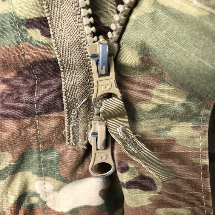 Authentic US military camouflage pattern Multicam camo ripstop military combat jacket, made in USA, size LARGE-SHORT, equivalent to men's L cotton Beige type Vintage Second Hand