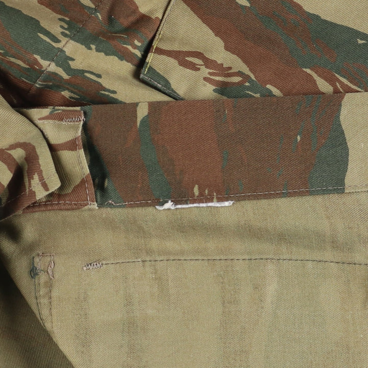 Camouflage pattern lizard camo military jacket, men's size L unclear Khaki type Vintage Second Hand