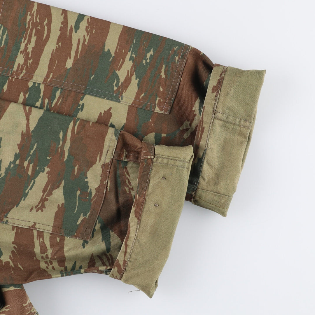 Camouflage pattern lizard camo military jacket, men's size L unclear Khaki type Vintage Second Hand