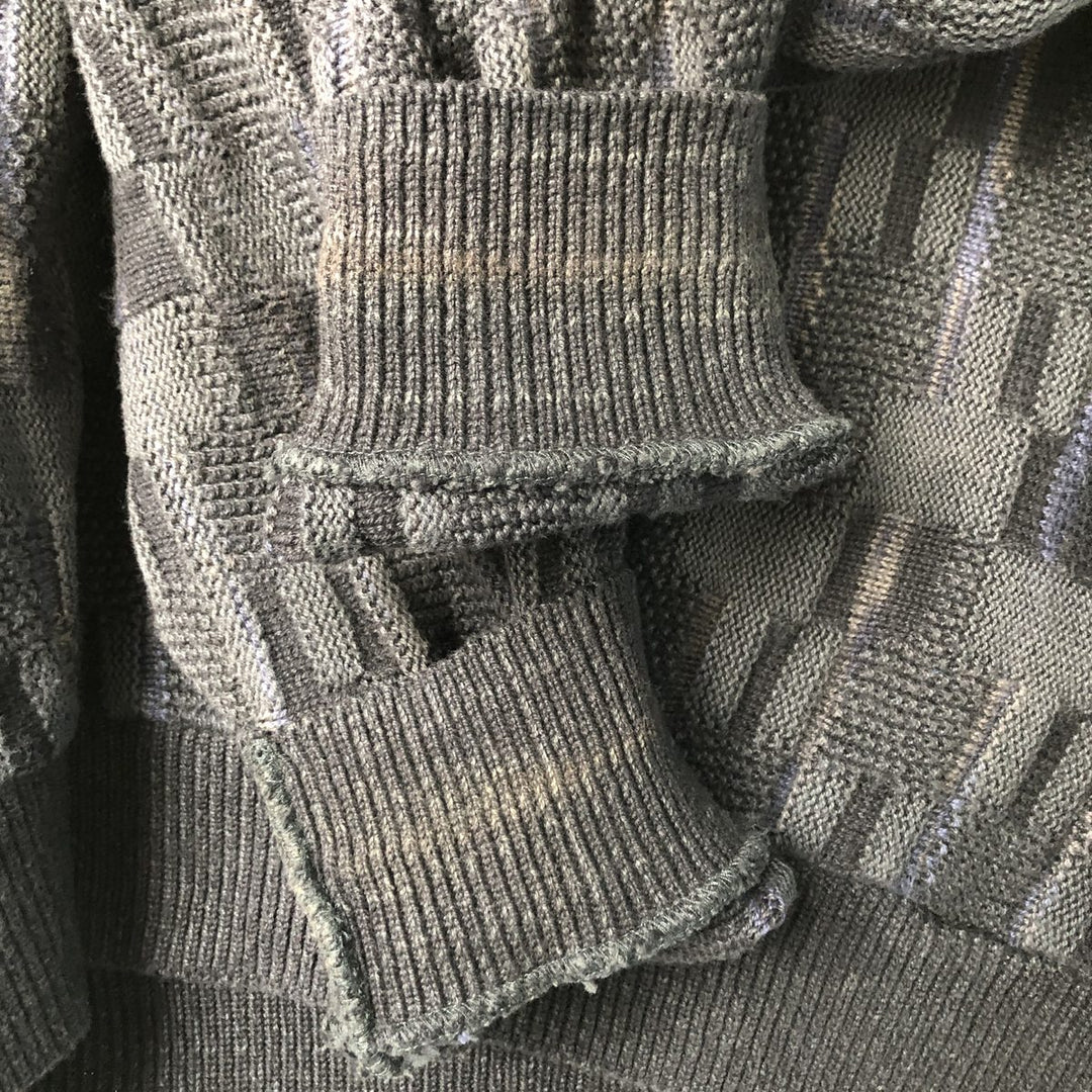 SHENANDOAH All-Over Print V-Neck Knit Sweater, Made in USA, Men's Size L unclear black type Vintage Second Hand