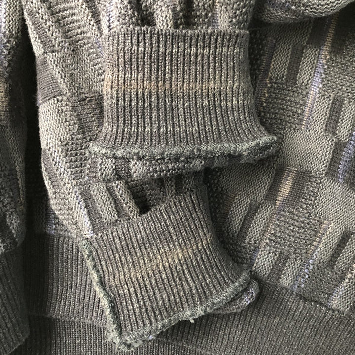 SHENANDOAH All-Over Print V-Neck Knit Sweater, Made in USA, Men's Size L unclear black type Vintage Second Hand