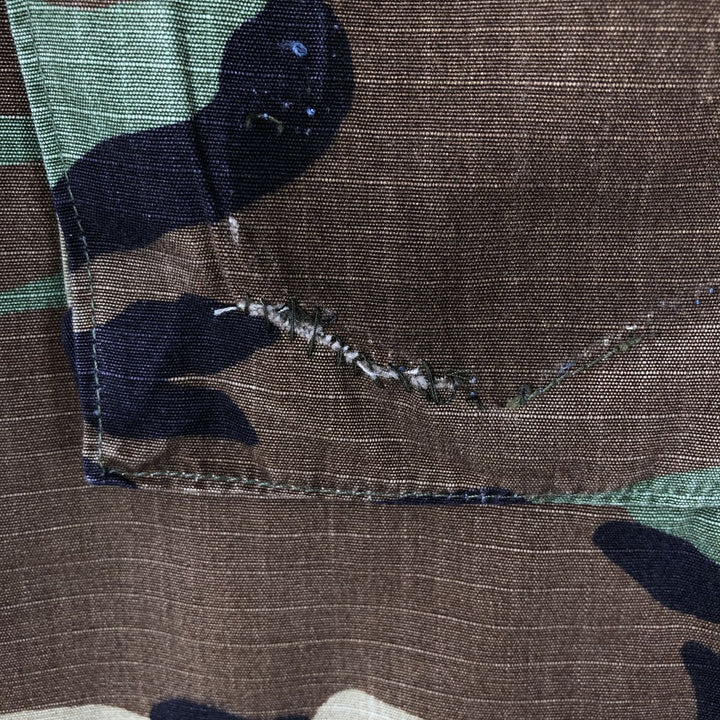 90'S US Military Camouflage Pattern Woodland Camo Patch BDU Ripstop Military Jacket, Made in USA, Medium-Short Nylon Khaki type Vintage Second Hand