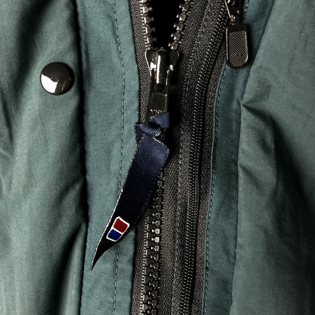Berghaus GORE-TEX Mountain Jacket, Shell Jacket, Men's Size M Nylon (Gore-Tex) Green type dark green Vintage Second Hand