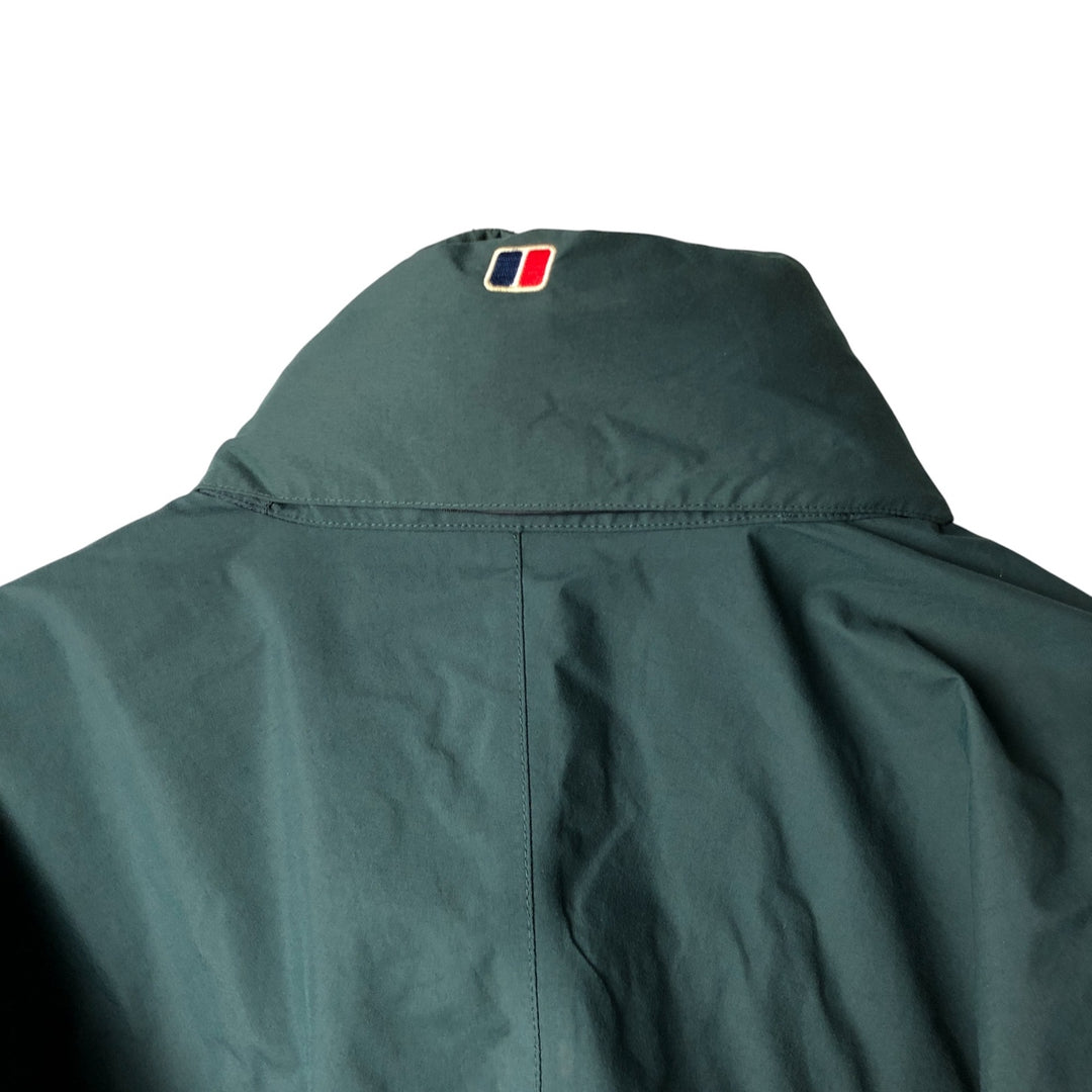 Berghaus GORE-TEX Mountain Jacket, Shell Jacket, Men's Size M Nylon (Gore-Tex) Green type dark green Vintage Second Hand