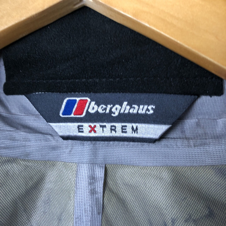 Berghaus EXTREM GORE-TEX Mountain Parka Shell Jacket, Men's Size Small Nylon (Gore-Tex) black type Vintage Second Hand
