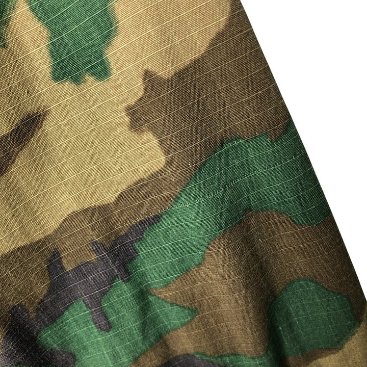 1970'S US Military Woodland Camo Ripstop BDU Military Jacket, Made in USA, Men's Size Small, Vintage cotton Khaki type Vintage Second Hand