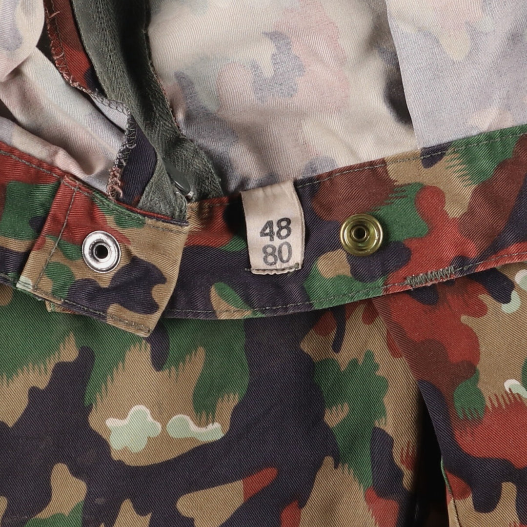 Swiss Army Camouflage Pattern Alpine Camo Military Cargo Pants, Size 48 cotton Khaki type sage green Vintage Second Hand