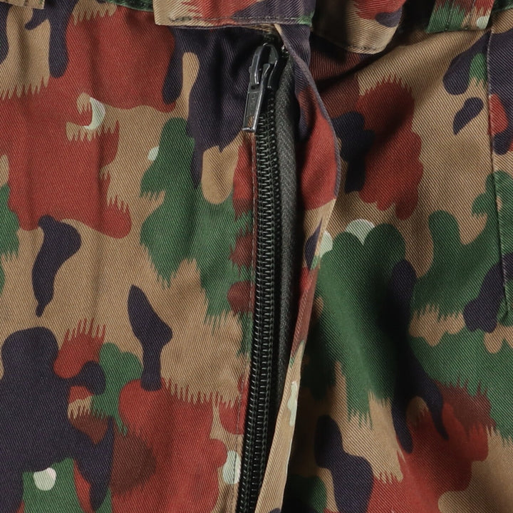 Swiss Army Camouflage Pattern Alpine Camo Military Cargo Pants, Size 48 cotton Khaki type sage green Vintage Second Hand