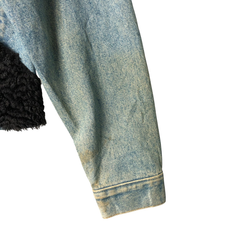 1990'S Vintage Levi's Denim Jacket, Made in the USA, Women's Size Medium unclear blue type Vintage Second Hand