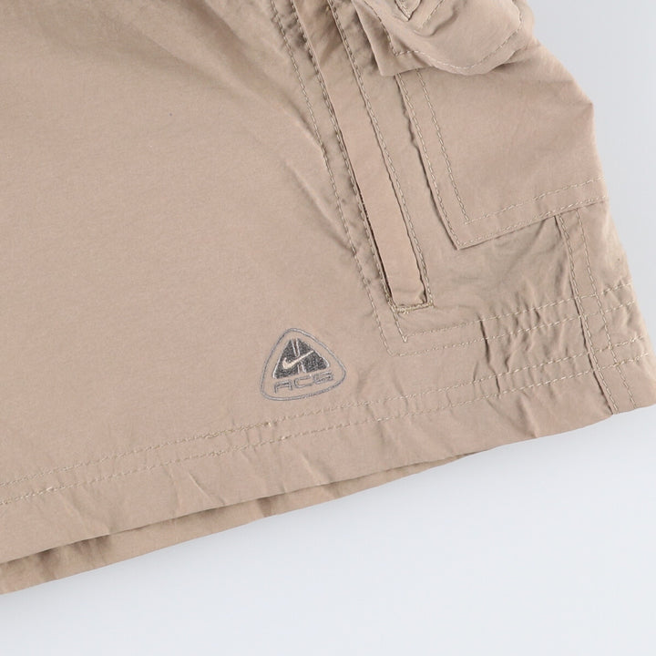 2000'S Nike ACG Nylon Shorts, Men's Size Small polyester Beige type Vintage Second Hand